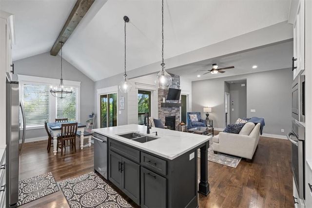 2787 SW 12th Terrace, Lee's Summit, MO 64081