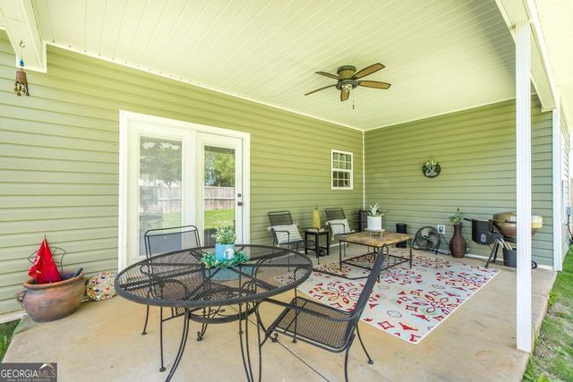 308 Flowing Meadows Drive, Kathleen, GA 31047