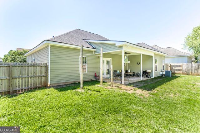308 Flowing Meadows Drive, Kathleen, GA 31047