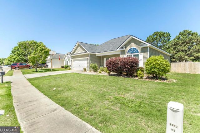 308 Flowing Meadows Drive, Kathleen, GA 31047