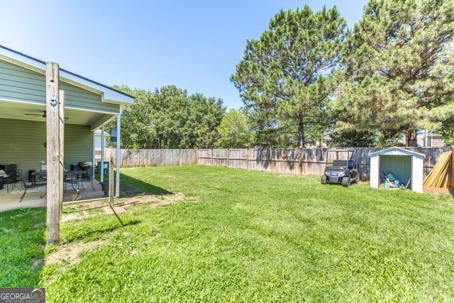 308 Flowing Meadows Drive, Kathleen, GA 31047