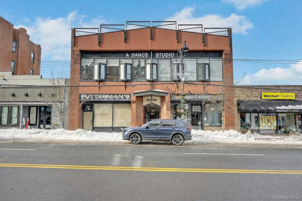 2094 Boston Post Road 96, Larchmont, NY 10538