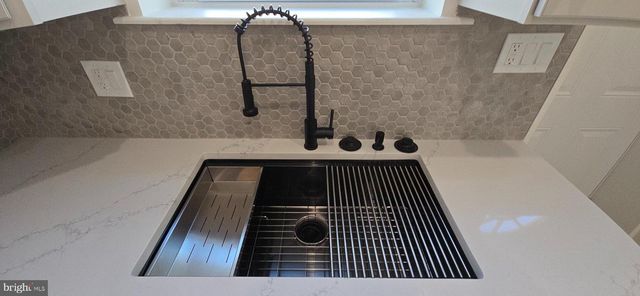 1839 S TAYLOR ST S, Philadelphia, PA 19145