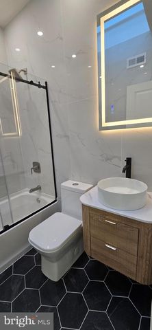 1839 S TAYLOR ST S, Philadelphia, PA 19145