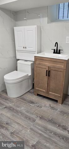 1839 S TAYLOR ST S, Philadelphia, PA 19145