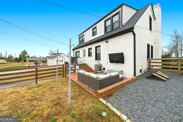 233 LaGrange Street, Newnan, GA 30263