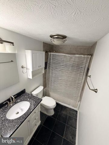 13953 WINDING RIDGE LN, Centreville, VA 20121