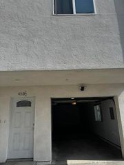 433 1/2 E 30th, Los Angeles, CA 90011