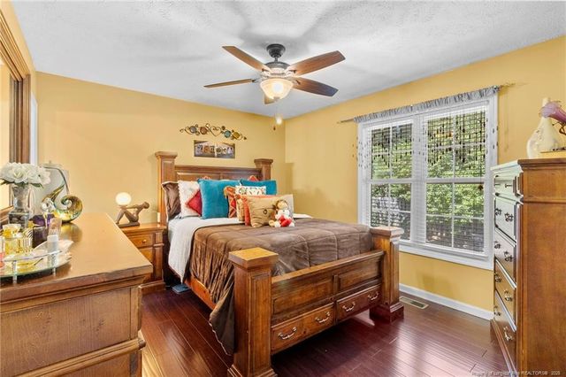 425 Cityview Lane, Fayetteville, NC 28301
