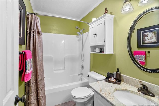 425 Cityview Lane, Fayetteville, NC 28301