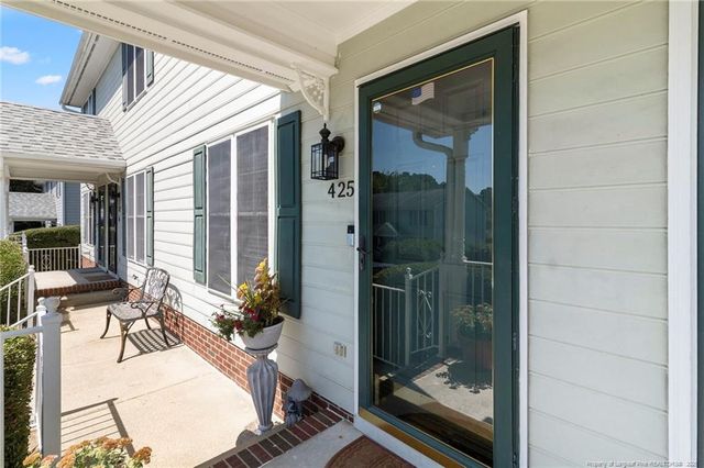 425 Cityview Lane, Fayetteville, NC 28301