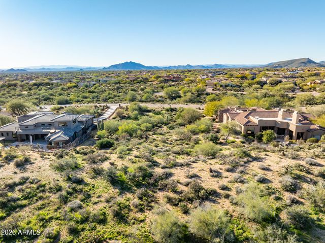 37247 N BOULDER VIEW Drive 9, Scottsdale, AZ 85262