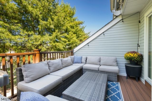 27 Cobblestone Ter, Montville Twp., NJ 07045