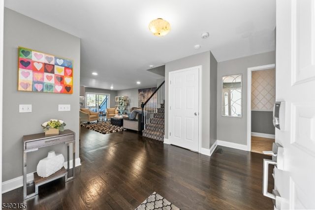 27 Cobblestone Ter, Montville Twp., NJ 07045