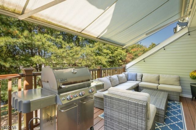 27 Cobblestone Ter, Montville Twp., NJ 07045