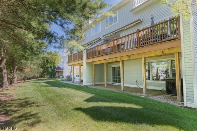 27 Cobblestone Ter, Montville Twp., NJ 07045