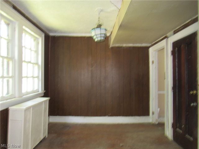 1726 Lee Road, Cleveland Heights, OH 44118