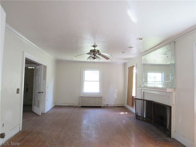 1726 Lee Road, Cleveland Heights, OH 44118