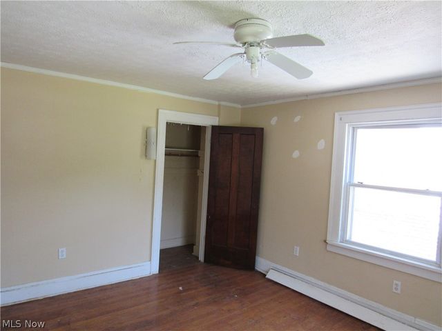 1726 Lee Road, Cleveland Heights, OH 44118