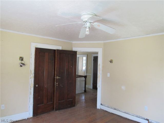 1726 Lee Road, Cleveland Heights, OH 44118