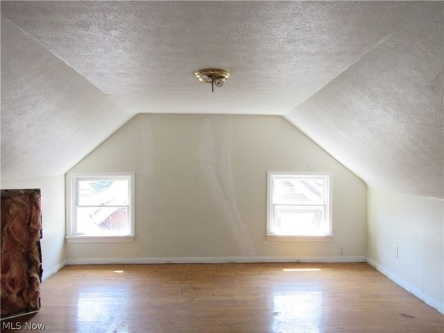 1726 Lee Road, Cleveland Heights, OH 44118