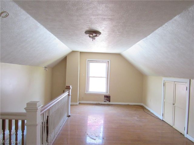 1726 Lee Road, Cleveland Heights, OH 44118