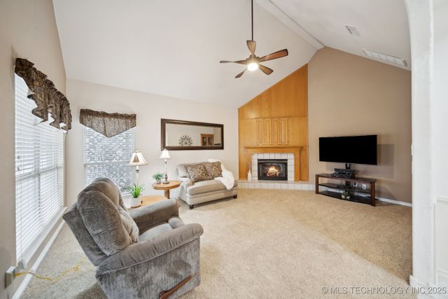 8402 N 100th East Avenue, Owasso, OK 74055
