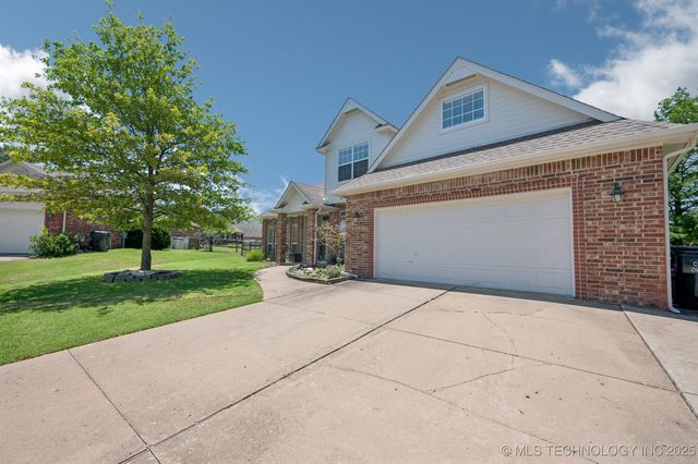 8402 N 100th East Avenue, Owasso, OK 74055