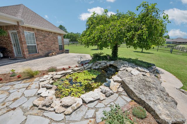 8402 N 100th East Avenue, Owasso, OK 74055