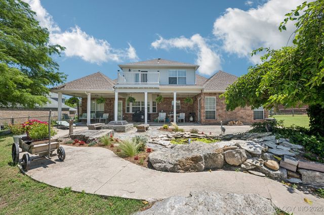 8402 N 100th East Avenue, Owasso, OK 74055
