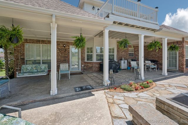 8402 N 100th East Avenue, Owasso, OK 74055