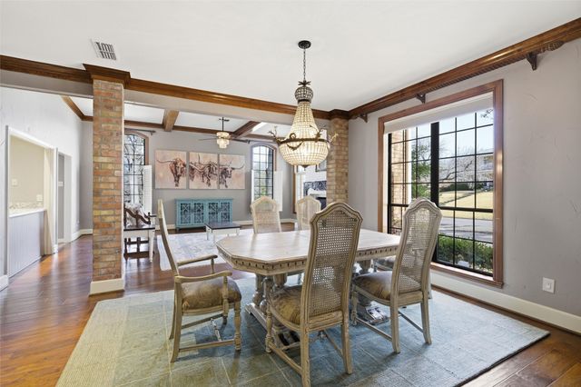 804 Wooded Crest Drive, Woodway, TX 76712