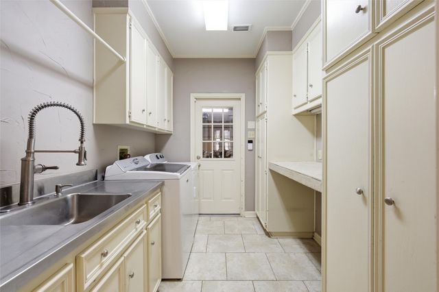 804 Wooded Crest Drive, Woodway, TX 76712