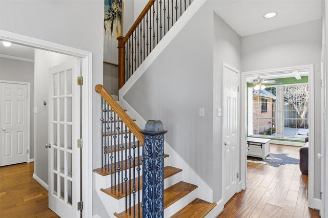 804 Wooded Crest Drive, Woodway, TX 76712