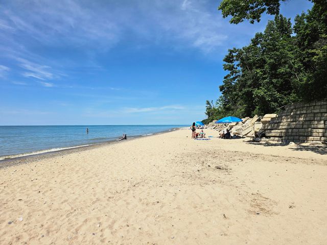 7125 Maple Avenue, South Haven, MI 49090