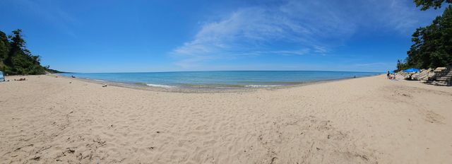 7125 Maple Avenue, South Haven, MI 49090