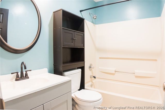 6720 Saint Julian Way, Fayetteville, NC 28314