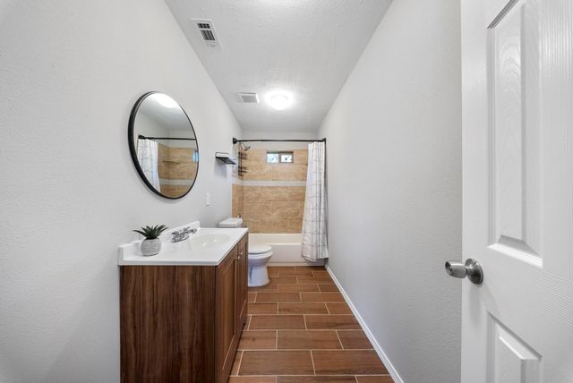 504 Stimpson Street, Baytown, TX 77520