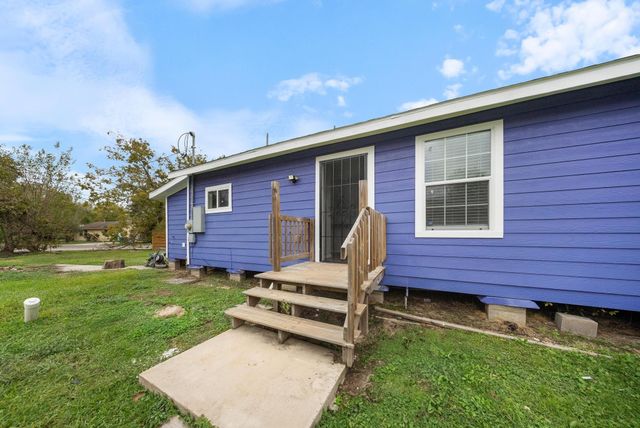 504 Stimpson Street, Baytown, TX 77520