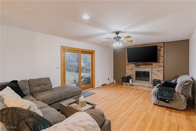 5193 Ashwood Drive, Lyndhurst, OH 44124