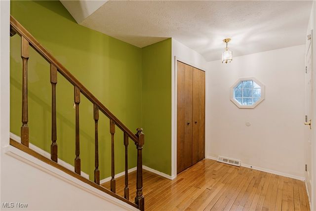 5193 Ashwood Drive, Lyndhurst, OH 44124