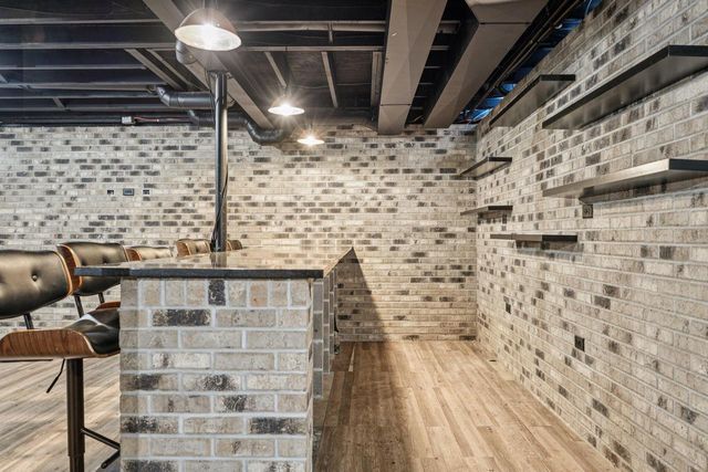 452 River Bluff CIRCLE, Oconomowoc, WI 53066