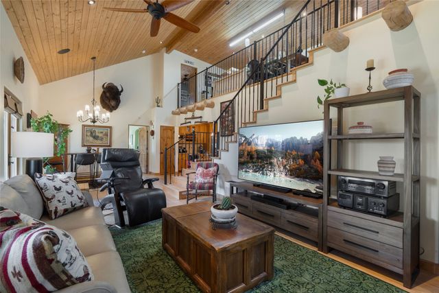 13 Calle Rivera, Santa Fe, NM 87506