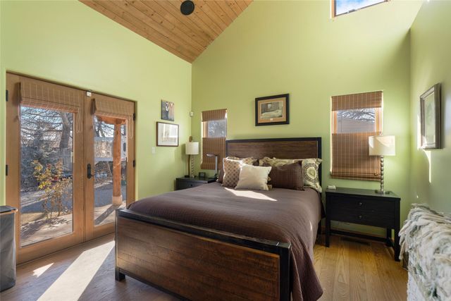 13 Calle Rivera, Santa Fe, NM 87506