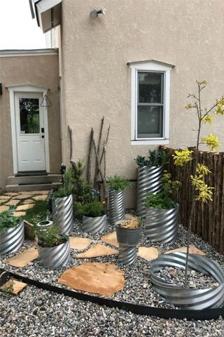 13 Calle Rivera, Santa Fe, NM 87506