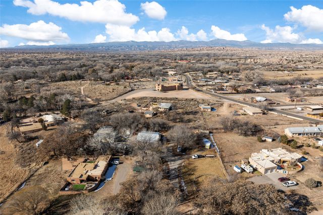 13 Calle Rivera, Santa Fe, NM 87506