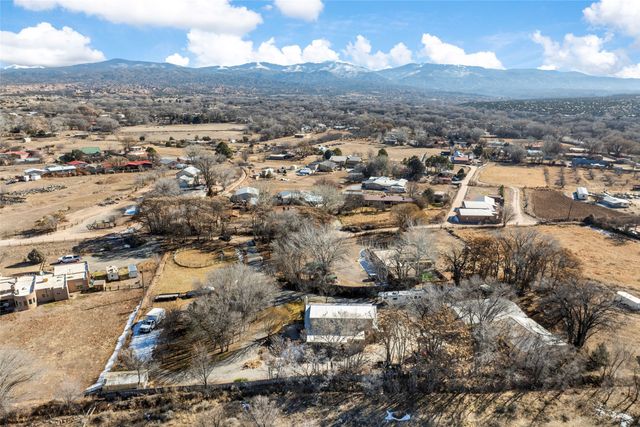 13 Calle Rivera, Santa Fe, NM 87506