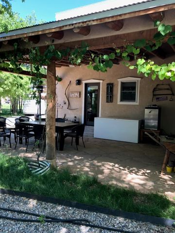 13 Calle Rivera, Santa Fe, NM 87506