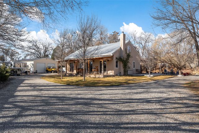 13 Calle Rivera, Santa Fe, NM 87506