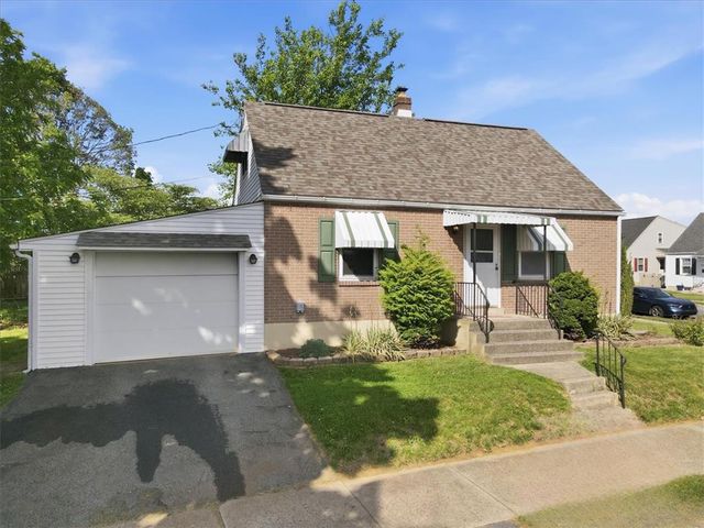 1603 Englewood Street, Bethlehem City, PA 18017